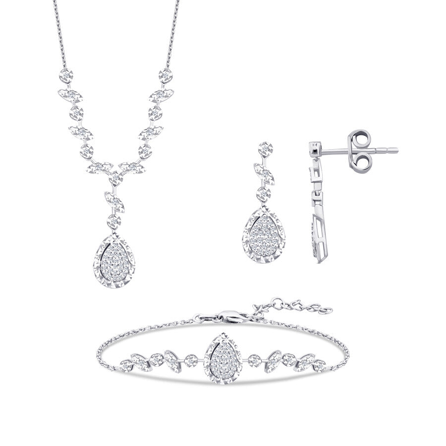 0.29 Carat Diamond Pear Set